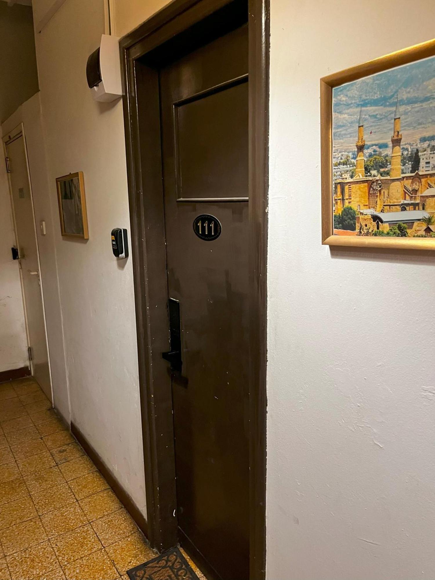 Xanthis Hostel Nicosia City Centre Экстерьер фото